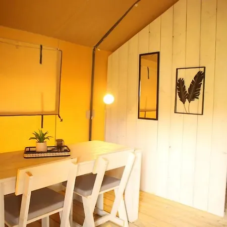 Lodgetent *