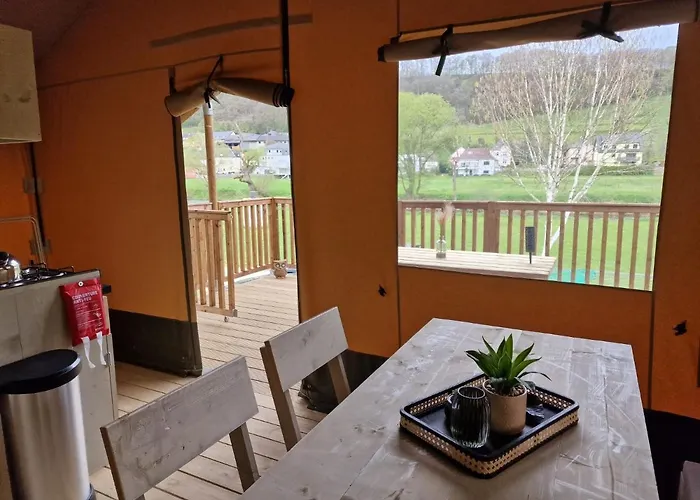 Luxusní stan Lodgetent Reisdorf